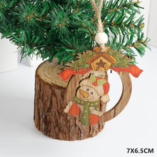 Load image into Gallery viewer, 2020 New Year Natural Xmas Elk Wood Craft Christmas Tree Ornament Noel Christmas Decoration for Home Wooden Pendant Navidad Gift